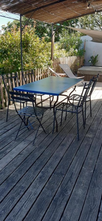 Armen Villa Vezenobres Luaran gambar
