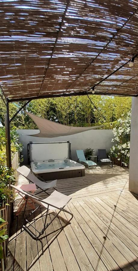Armen Villa Vezenobres Luaran gambar